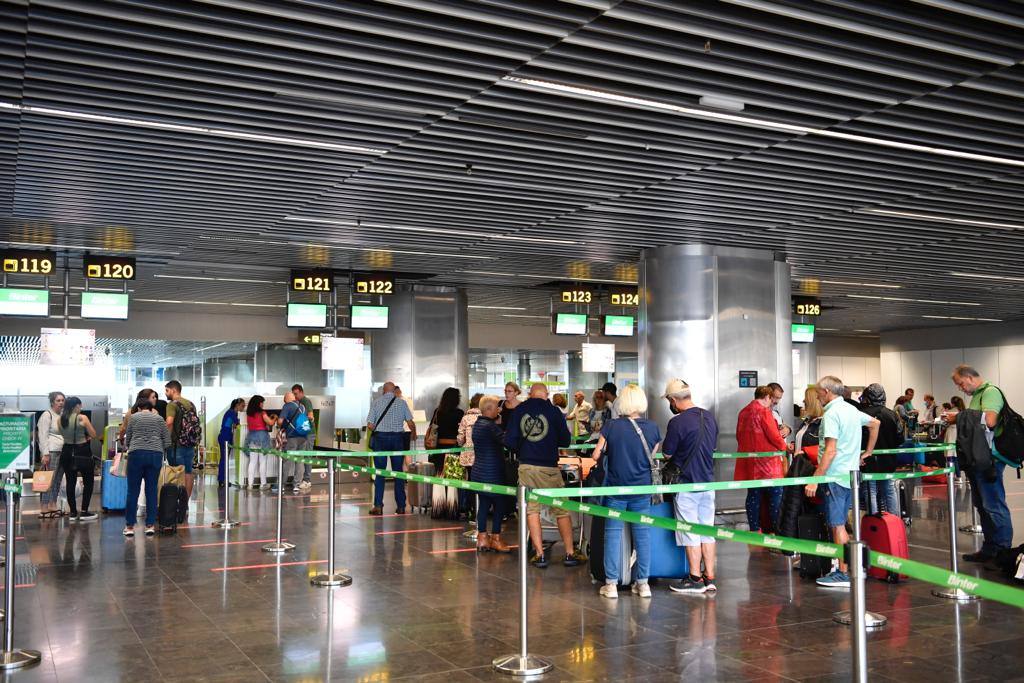 Fotos Retrasos Y Cancelaciones En El Aeropuerto De Gran Canaria Por El