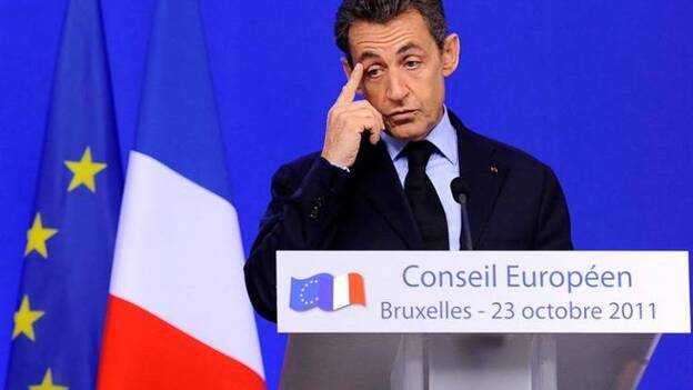 Sarkozy dice que España no está en la primera línea de la crisis