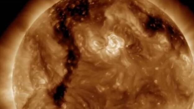 El Sol registró un extenso agujero coronal a finales de marzo