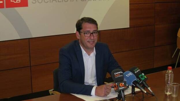 El PSOE niega ofrecimiento al PP y dice que se trabaja para recomponer el pacto 