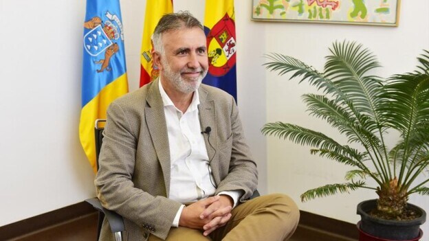 Torres será el candidato de los críticos a la Secretaría General del PSC