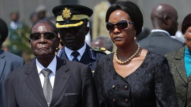 Mugabe se prepara para dimitir y busca salida para su esposa