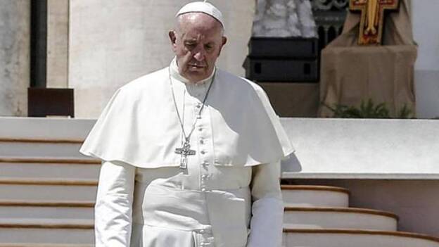 El Vaticano expresa su "vergüenza y tristeza" ante los casos de abuso sexual de Pensilvania