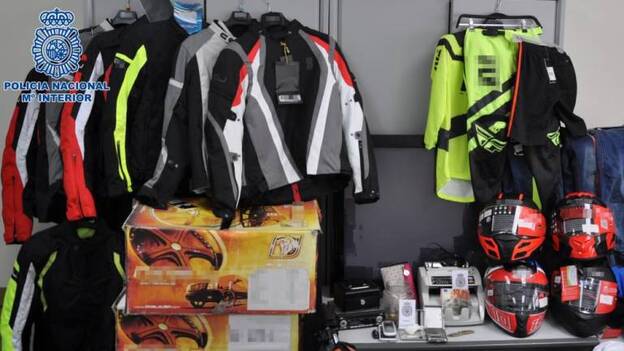 Cuatro investigados por el robo en una tienda de motos de Siete Palmas