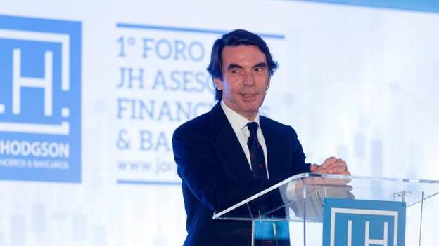 Aznar ve menos ritmo de crecimiento pero no una recesión