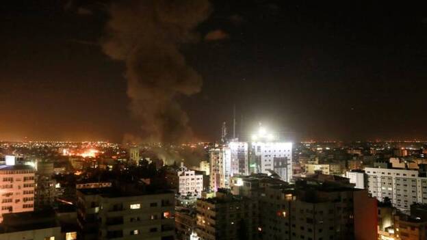 Israel restringe las actividades civiles cerca de Gaza tras el lanzamiento de 30 cohetes