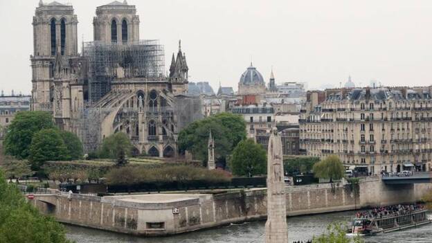 Louis Vuitton y la familia Pinault donan 300 millones para Notre Dame | Canarias7