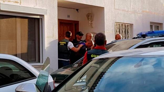 Prisión provisional comunicada sin fianza para el detenido por el doble crimen de Tenerife