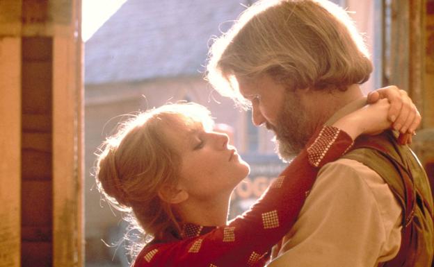 Isabelle Huppert y Kris Kristofferson en 'La puerta del cielo'./