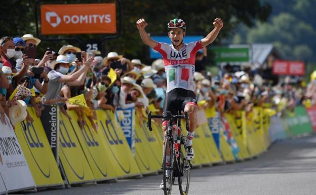 Davide Formolo celebra su victoria en la tercera etapa del Criterium del Dauphiné. /Justin Setterfield (Efe)
