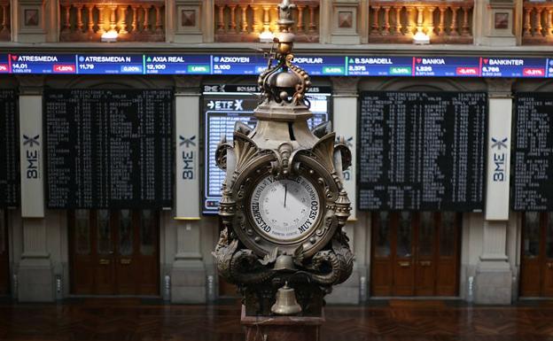 Reloj de la Bolsa de Madrid. 
