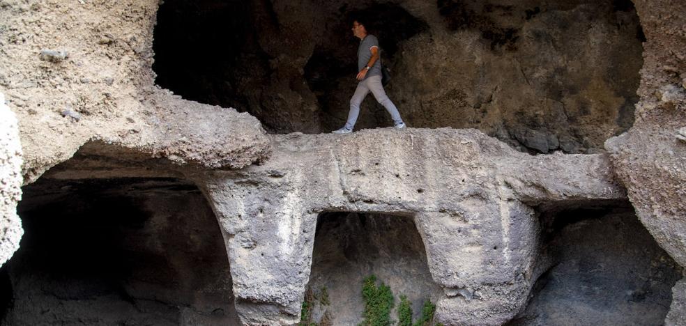 Cuevas de Calasio, pasto del olvido - Vimarsana News