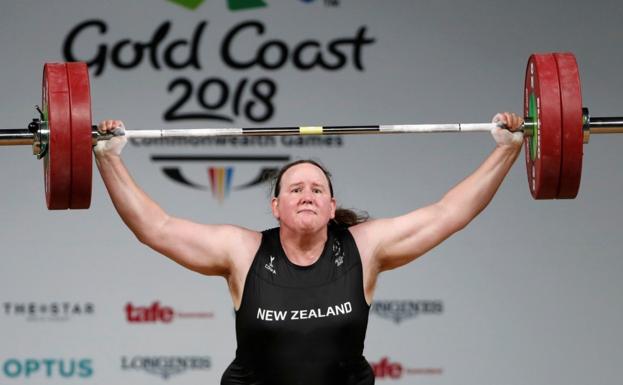 La halterófila neozelandesa Laurel Hubbard.