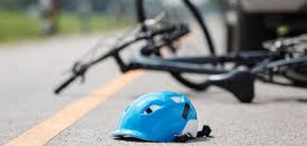 Un ciclista grave tras chocar contra un turismo en la capital grancanaria - Vimarsana News
