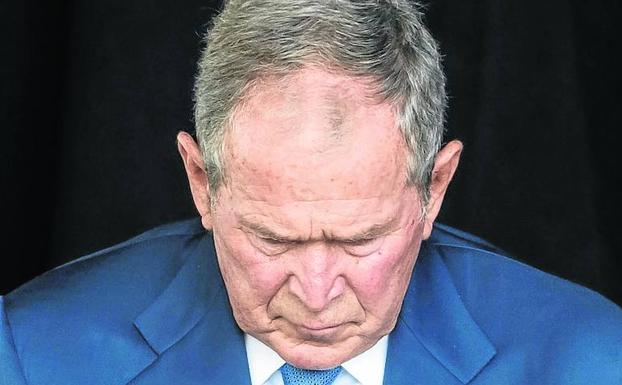 Bush, pensativo antes de su intervención en Pensilvania. 