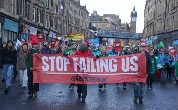 Un momento de la marcha de protesta que tuvo lugar este sábado en Glasgow./a.  milligan / e.  licenciado en Derecho