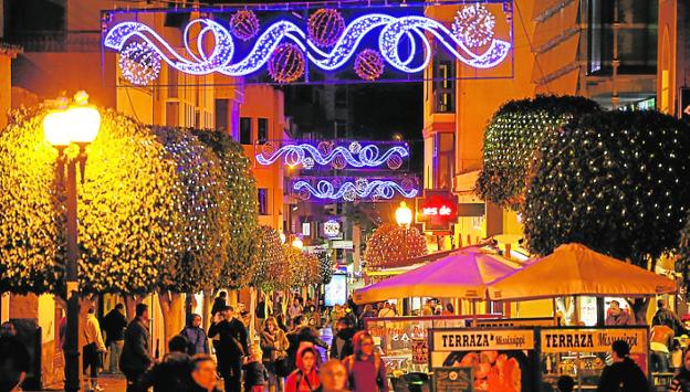 Las luces volverán a animar a la ciudad durante las fechas navideñas. 