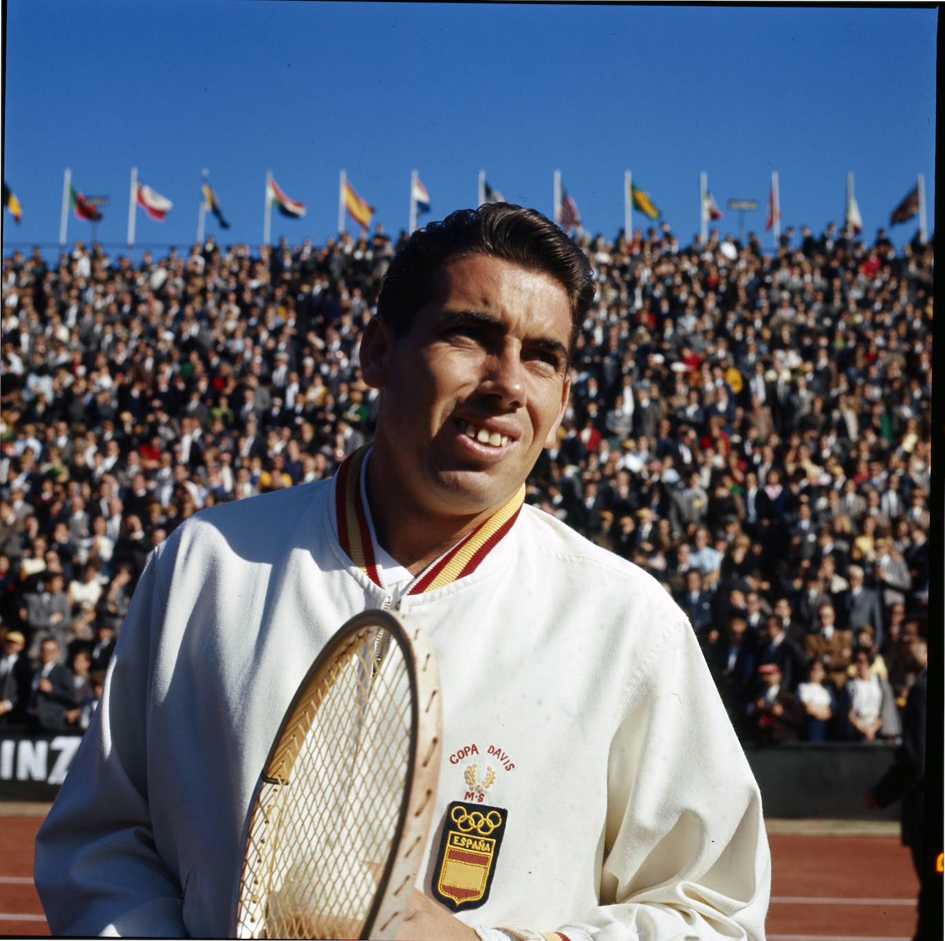 Manolo Santana, en la Copa Davis de 1967. 