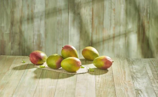 Lidl continúa apoyando a La Palma e incorpora la manga palmera a su surtido de fruta y verdura en Canarias