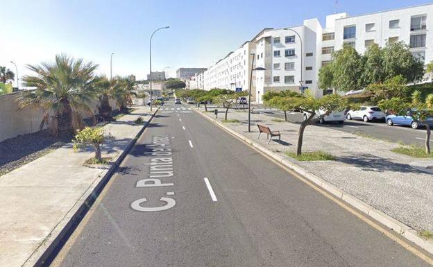Dos heridos al chocar una guagua y un coche en Santa Cruz de Tenerife