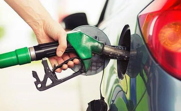 Ahorrar en gasolina | Claves para que cueste más barato llenar el depósito