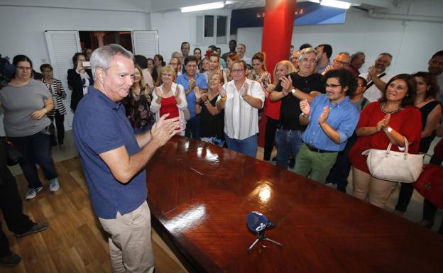 Sebastián Franquis saluda durante su elección como secretario insular en 2017. /C7
