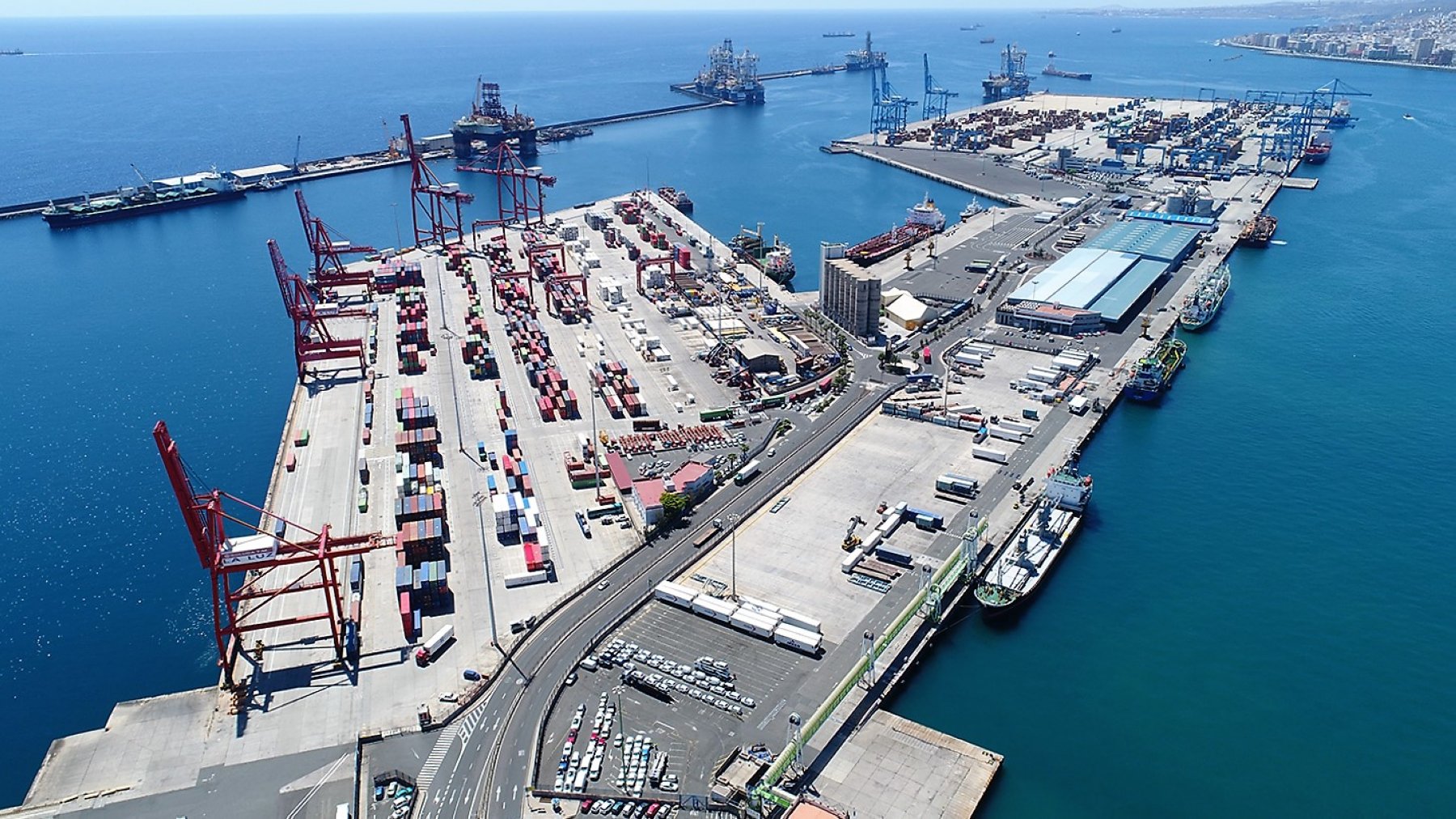 Imagen de dos de las tres terminales de contenedores del puerto de Las Palmas. 