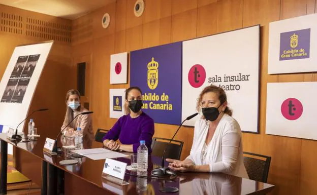 From left to right, Natalia Afonso, Guacimara Medina and Blanca Rodríguez.  / ALEJANDRO QUEVEDO-CUYÁS THEATER