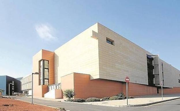 Sanidad aumenta la dotación de camas UCI en el Hospital General de Fuerteventura