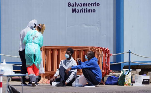 Llegan a Canarias más de 250 migrantes en las últimas 24 horas en cinco pateras