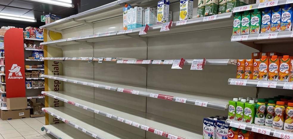 Supermarkets may limit purchases if there is a risk of shortages