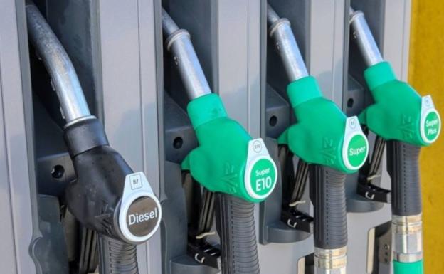 Qué conductores pueden pedir hasta 1.250 euros de ayuda para el combustible