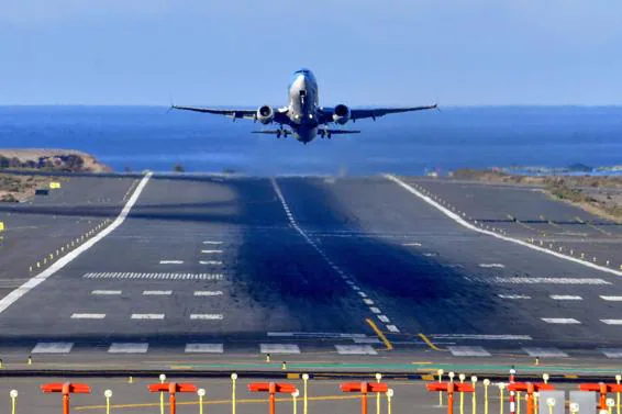 Imagen de un aterrizaje en el aeropuerto de Gran Canaria. 