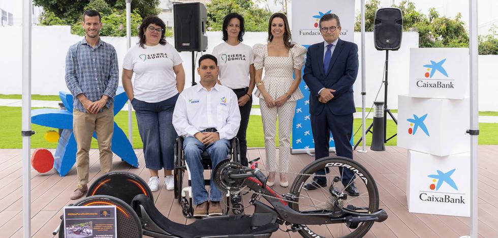 The athlete Ayoze Sánchez will travel 85 kilometers on a handbike so as not to forget the island of La Palma