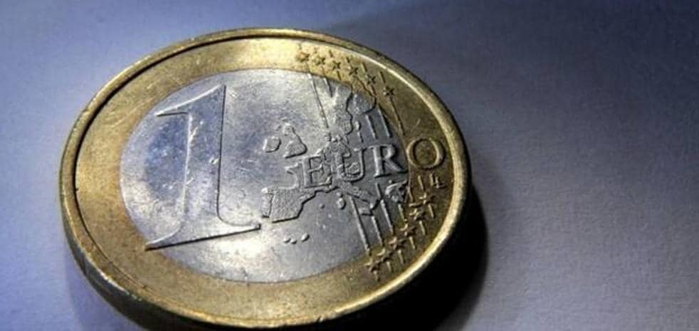 Do you have this 1 euro coin?  So you can earn more than 100 euros