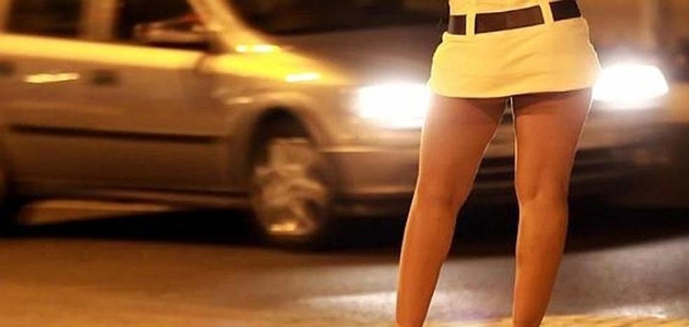 The PSOE will have to rely on the PP to abolish prostitution