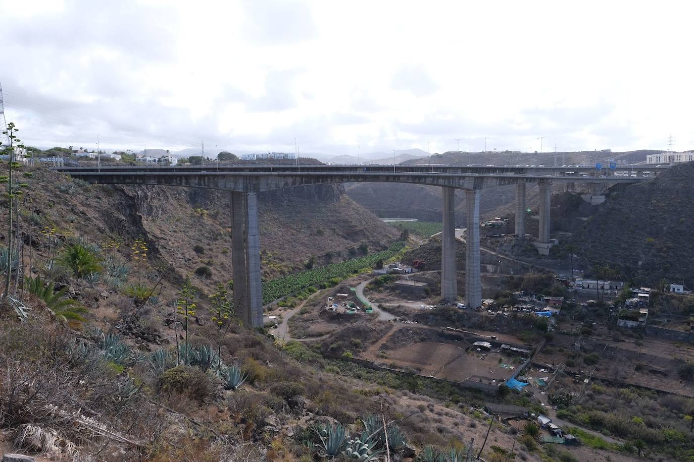 El Cabildo acomete obras de urgencia en un viaducto de la GC-3