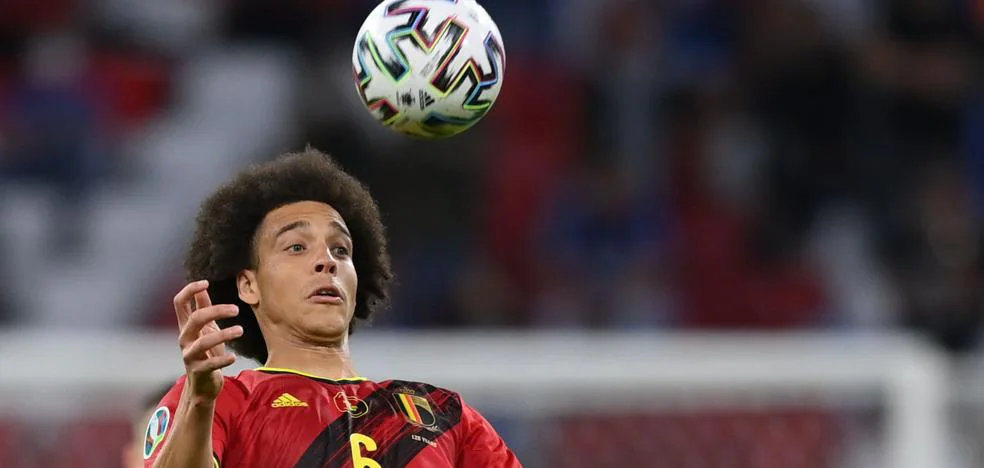 Atlético formalizes the signing of Witsel