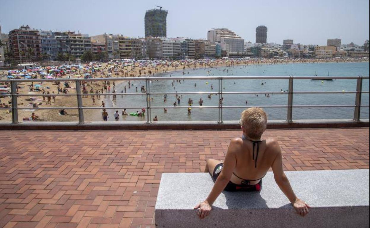 Sanidad ha activado avisos en Gran Canaria y Tenerife por altas temperaturas. /Arcadio Suárez