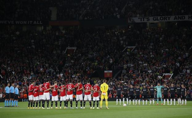 Minute of silence in the run-up to the Champions League match between Manchester United and Real Sociedad, played on Thursday at Old Trafford. 