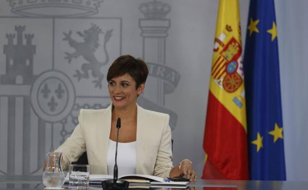 La ministra de Política Territorial y portavoz del Gobierno, Isabel Rodríguez, durante la rueda de prensa posterior al Consejo de Ministros. 