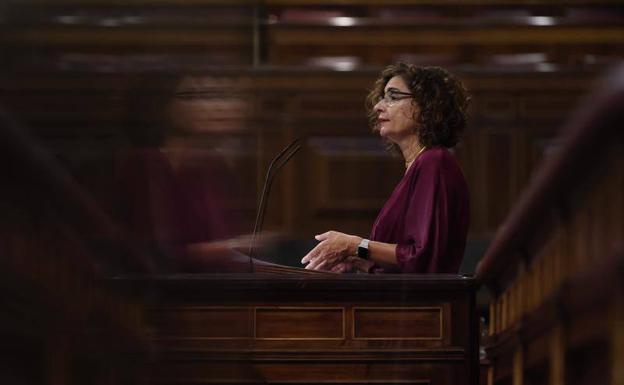 La ministra de Hacienda y Función Pública, María Jesús Montero, hoy en el Congreso de los Diputados /ep