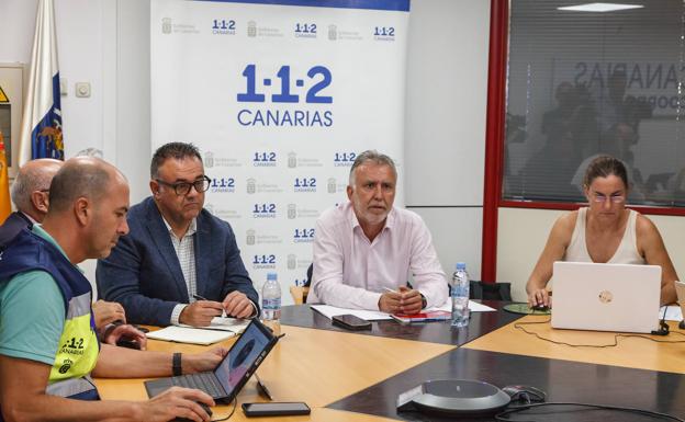 El presidente de Canarias, Ángel Víctor Torres, en la reunión por el 'ciclón Ten'. /acfi press