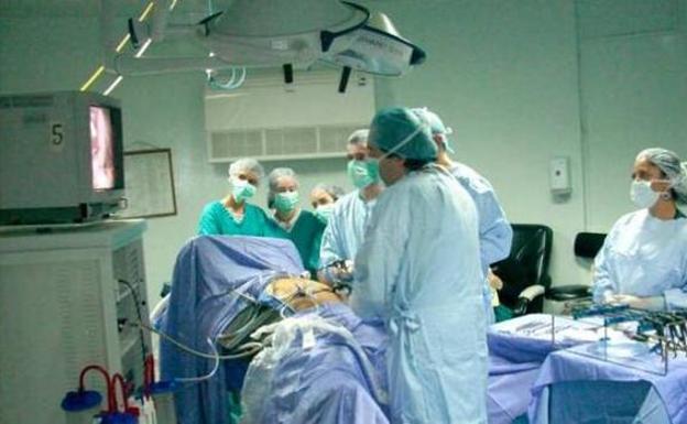 742.518 personas están en lista de espera quirúrgica en España