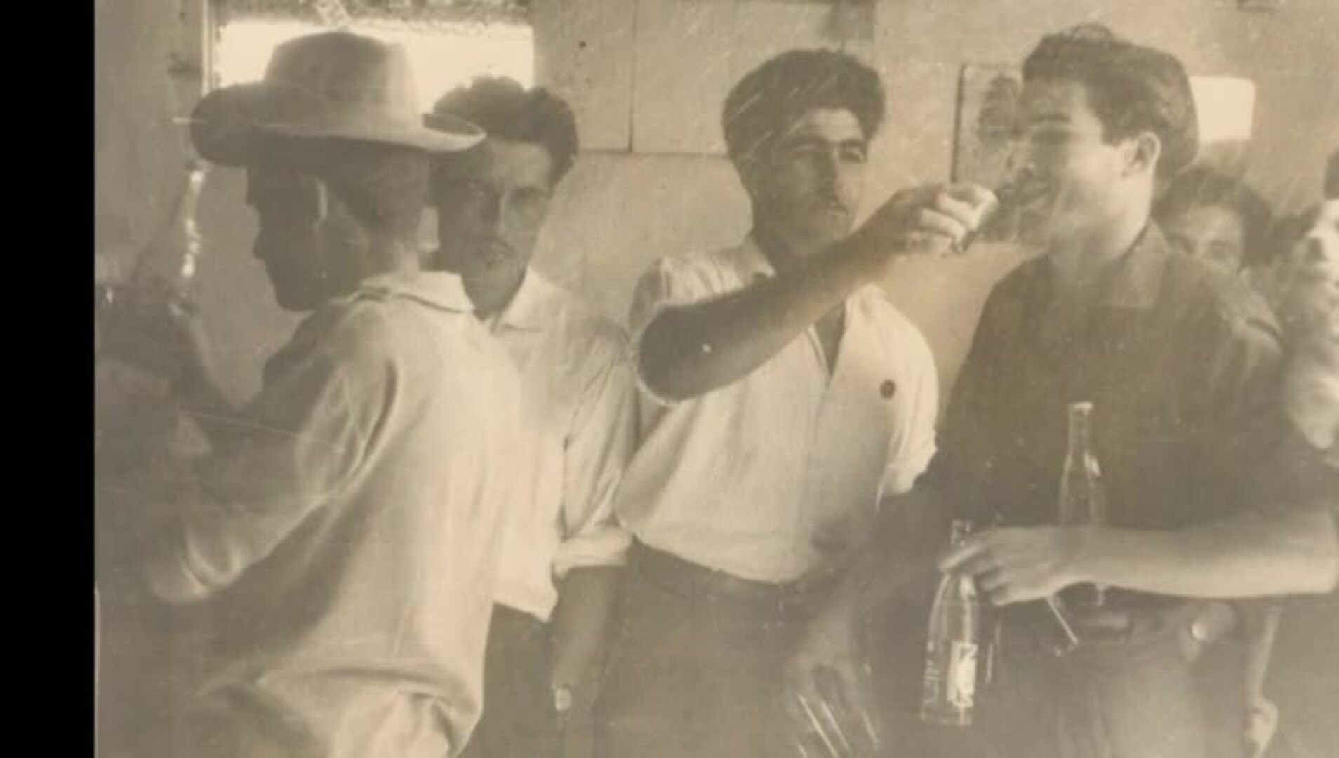 Un paseo en imágenes por la historia del bar Playa El Boya